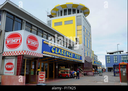 Southsea Portsmouth Hampshire Royaume-Uni - Clarence Pier divertissements arcade et Wimpy café Banque D'Images