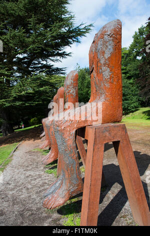 Dix chiffres à l'assise Yorkshire Sculpture Park ( PSY ) à West Bretton, Wakefield West Yorkshire Angleterre UK Banque D'Images