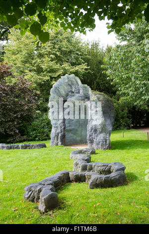 Lady's Bonnet au Yorkshire Sculpture Park ( PSY ) à West Bretton, Wakefield West Yorkshire Angleterre UK Banque D'Images