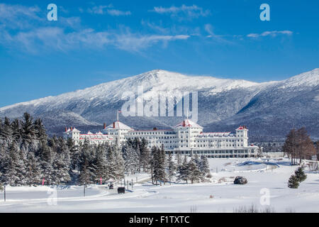 Majestic hôtel Mount Washington situé dans la White Mountain National Forest au cours de l'hiver à Bretton Woods, NH, USA. Banque D'Images