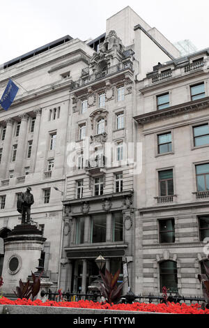 Vue extérieure de la banque d'investissement russe VTB Capital 14 immeuble Cornhill à Cornhill dans la ville de Londres EC3 UK KATHY DEWITT Banque D'Images