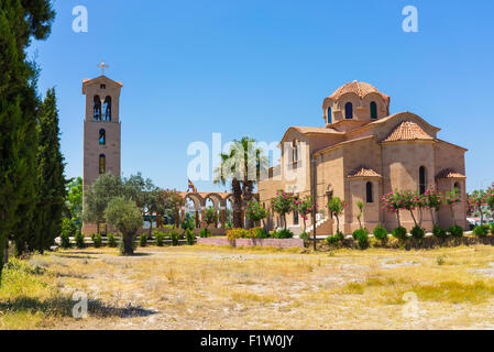 L'église de Saint Nektarios Faliraki Rhodes Grèce Banque D'Images