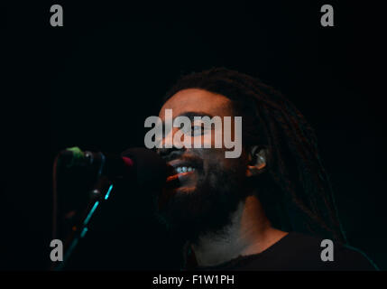 Virginia Beach, Virginia, USA. 12Th Mar, 2015. AMERICAN MUSIC FESTIVAL réunit Jamician LES WAILERS Band Reggae à la plage de Virginia Beach, Virginie le 5 septembre 2015.© Jeff Moore 2015 © Jeff Moore/ZUMA/Alamy Fil Live News Banque D'Images