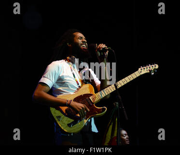 Virginia Beach, Virginia, USA. 12Th Mar, 2015. AMERICAN MUSIC FESTIVAL réunit Jamician LES WAILERS Band Reggae à la plage de Virginia Beach, Virginie le 5 septembre 2015.© Jeff Moore 2015 © Jeff Moore/ZUMA/Alamy Fil Live News Banque D'Images