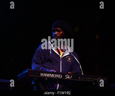 Virginia Beach, Virginia, USA. 12Th Mar, 2015. AMERICAN MUSIC FESTIVAL réunit Jamician LES WAILERS Band Reggae à la plage de Virginia Beach, Virginie le 5 septembre 2015.© Jeff Moore 2015 © Jeff Moore/ZUMA/Alamy Fil Live News Banque D'Images