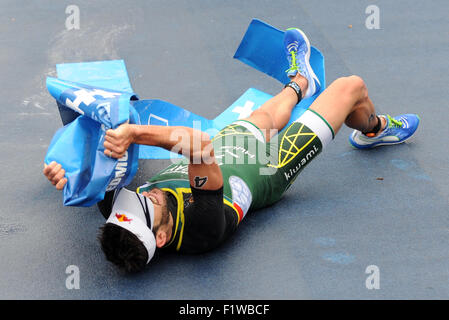 Edmonton, Canada. 7 Septembre, 2015. Richard Murrey (RSA) prend part à l'UIT WTS Edmonton 2015 hommes d'élite. Série mondiale de triathlon ITU. Le 7 septembre 2015. Edmonton, Alberta, Canada. Credit : Anatoliy Cherkasov/Alamy Live News Banque D'Images