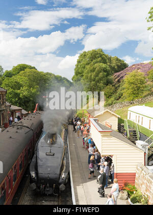 La station de chemin de fer à vapeur de Goathland, le North Yorkshire Moors, Août 2015 Banque D'Images