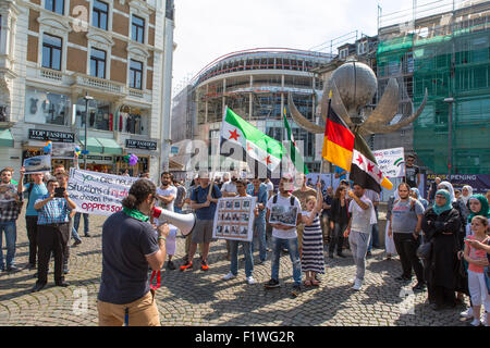 Réfugiés syriens en protestation contre l'indifférence de l'Aix-monde et la situation dans leur pays d'origine la Syrie Banque D'Images