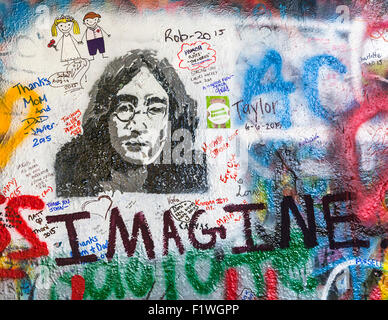 Detail shot de graffitis sur le mur de John Lennon, Prague, République tchèque. Banque D'Images