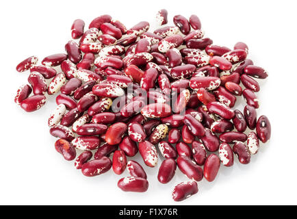 Pile de haricots isolé sur le fond blanc. Banque D'Images