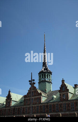 Spire Dragon au sommet de la tour de la Vieille Bourse de Copenhague, Danemark Banque D'Images