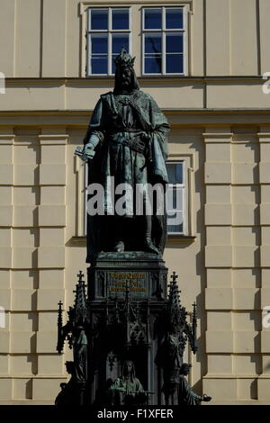 Statue de Charles IV (Karolo quarto) à Prague, République Tchèque, Europe Banque D'Images
