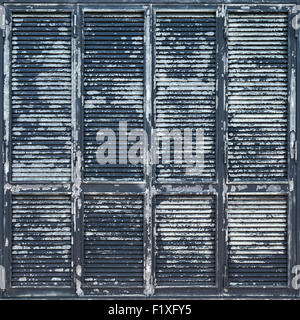 Vieille barrière métallique à l'ancienne couche de peinture, la texture d'arrière-plan Banque D'Images