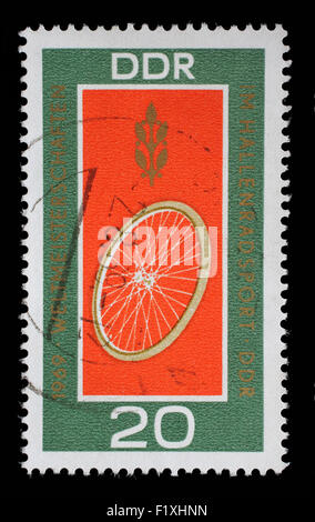 Timbres RDA dédié à aux élèves de suivre le championnat du monde de cyclisme à Erfurt, Allemagne de l'Est, vers 1969. Banque D'Images