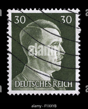 REICH ALLEMAND - circa 1941 : timbre imprimé en Allemagne montre droit d'Adolf Hitler, série, 1941. Banque D'Images