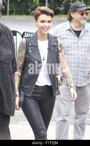 Ruby Rose apparaît sur 'Extra' comprend : Ruby Rose Où : Los Angeles, California, United States Quand : 08 Oct 2015 Banque D'Images