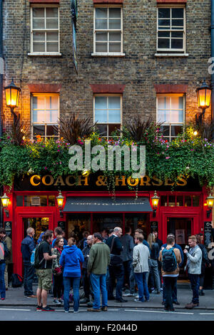 Le Pub Coach and Horses, Covent Garden, Londres, Angleterre Banque D'Images