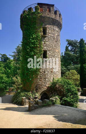 L'Irlande, le comté de Wicklow, Enniskerry, Powerscourt House and Gardens, le Pepperpot Tower. Banque D'Images