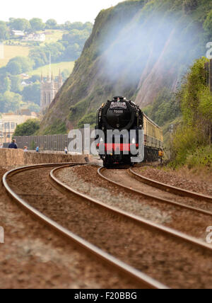 BR 70000 Pacific Standard Pas de 'Britannia', le transport du retour de l'exprimer à Torbay Bristol. Banque D'Images