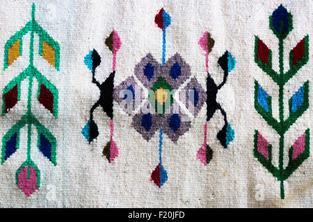 Détail d'un tapis traditionnel handloomed de roumain. Banque D'Images