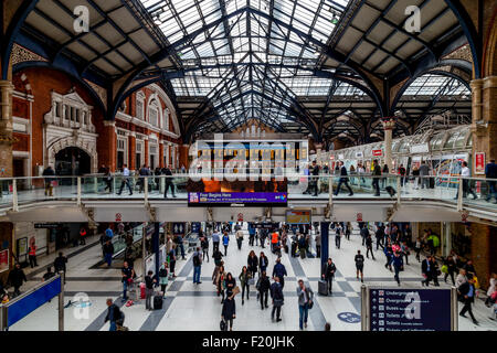 Hall de la gare de Liverpool Street, Londres, Angleterre Banque D'Images
