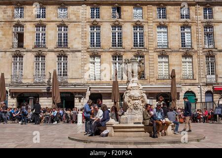 France, Gironde, Bordeaux, zone classée au Patrimoine Mondial de l'UNESCO, Place du Parlement Banque D'Images