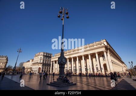 France, Gironde, Bordeaux, zone classée au Patrimoine Mondial de l'UNESCO, Place de la comédie, le Grand Théâtre Banque D'Images