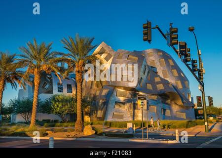United States, Nevada, Las Vegas, Cleveland Clinic Lou Ruvo Center pour la santé du cerveau par l'architecte Frank Gehry Banque D'Images