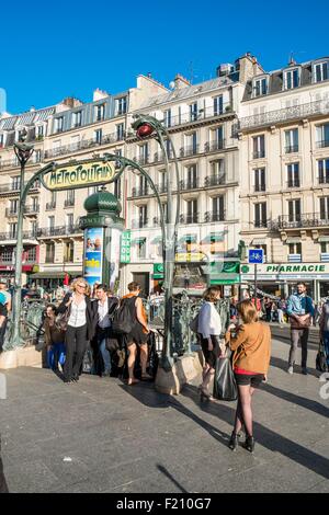 France, Paris, Place de Clichy Banque D'Images