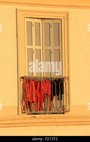 France, Bouches du Rhône, Marseille, zone euro-méditerranéenne, quartier de la Joliette, Rue Mazenod, mention obligatoire Banque D'Images