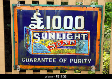 Savon Sunlight poster publicité Banque D'Images