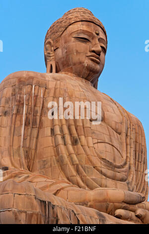 L'Inde Bihar Bodhgaya haute de 25 mètres de style japonais Bouddha assis statue à Bodhgaya consacrée par l'actuel Dalaï-lama dans Banque D'Images