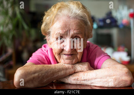 Closeup portrait of happy woman. Banque D'Images