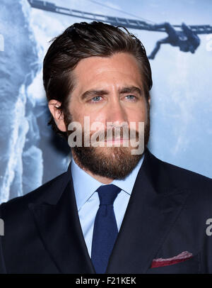 Hollywood, Californie, USA. Sep 9, 2015. Jake Gyllenhaal arrive pour la première du film 'Everest' au théâtre chinois. Credit : Lisa O'Connor/ZUMA/Alamy Fil Live News Banque D'Images