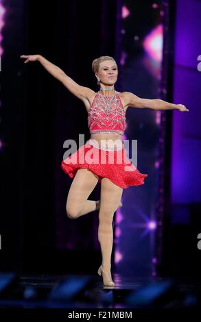 Atlantic City, NJ, USA. Sep 9, 2015. Mlle Nouveau Mexique, Marissa Livingston présents pour 2016 Concours Miss America - Jour 2 préliminaires, Boardwalk Hall, Atlantic City, NJ le 9 septembre 2015. Credit : MORA/Everett Collection/Alamy Live News Banque D'Images