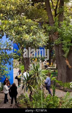 Casa Azul jardin du Musée Frida Kahlo Coyoacan Mexico District Fédéral DF Amérique du Nord Banque D'Images