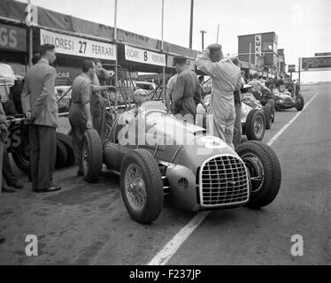 Ascari dans une Ferrari 125 à la British GP à Silverstone 1949 Banque D'Images