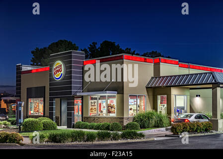 Restaurant Burger King à l'extérieur nuit, Virginia Beach, États-Unis Banque D'Images