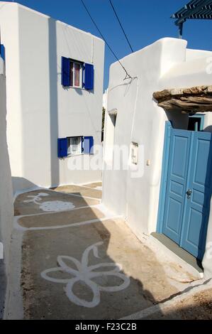 Petite rue et maisons en Grèce Amorgos Langada Banque D'Images