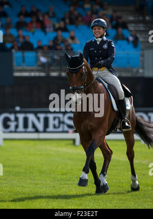 Blair Atholl, en Écosse, au Royaume-Uni. 10 Septembre, 2015. Anna Nilsson [SWE] équitation Luron pendant leur dressage test sur la première journée. La FEI European Eventing Championships 2015 Blair Castle Crédit : Stephen Bartholomew/Alamy Live News Banque D'Images