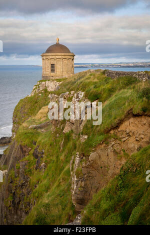 Temple Mussenden le long de la côte atlantique, dans le comté de Castlerock près de Londonderry, Irlande du Nord, Royaume-Uni Banque D'Images