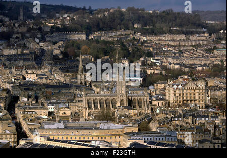 La ville de Bath vues, y compris le cimetière de l'abbaye et le cirque avec bus touristique. une visite visiteurs villes européennes "l'abbaye de Bath' Banque D'Images