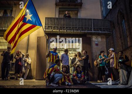 Barcelone, Catalogne, Espagne. 10 Sep, 2015. Des partisans de l'indépendance catalane se rassembleront sur la "veille à l'iadas' Des Bous, 129 "symbolique de les Moreres' Memorial Square à Barcelone Crédit : Matthias Rickenbach/ZUMA/Alamy Fil Live News Banque D'Images