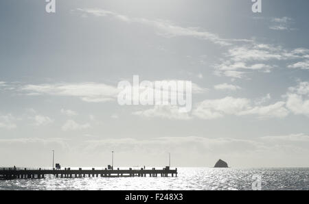 Pier et plage de Palm Cove à tôt le matin, le Queensland du nord, Australie Banque D'Images