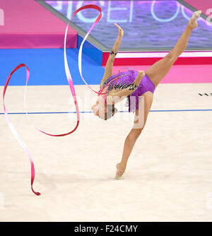 Stuttgart, Allemagne. Sep 11, 2015. Nicol Ruprecht de l'Autriche dans la compétition au Championnat du Monde de Gymnastique Rythmique 2015 à Stuttgart, Allemagne, 11 septembre 2015. Dpa : Crédit photo alliance/Alamy Live News Banque D'Images