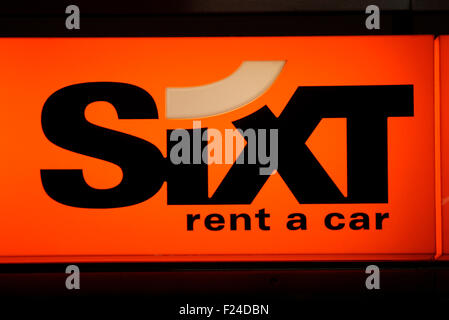 Markenname : 'Sixt', Dezember 2013, Berlin. Banque D'Images