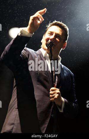 Tony Hadley de Spandau Ballet à Newmarket Nights 2015 Banque D'Images