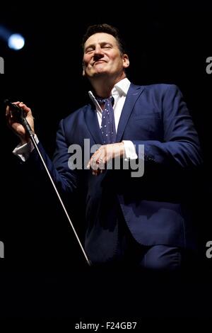 Tony Hadley de Spandau Ballet à Newmarket Nights 2015 Banque D'Images