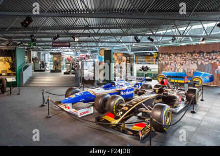 Voiture de course de Formule 1 sur l'affichage à la National Motor Museum, Beaulieu, Hampshire, England UK Banque D'Images