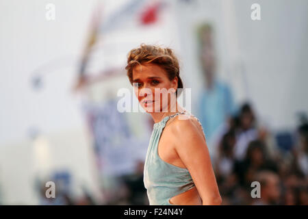 Venise, Italie. 11 Septembre, 2015. Valeria Golino assiste à se souvenir par Amor Vostro Premiere pendant le 72e Festival du Film de Venise le 11 septembre 2015 à Venise Crédit : Andrea Spinelli/Alamy Live News Banque D'Images